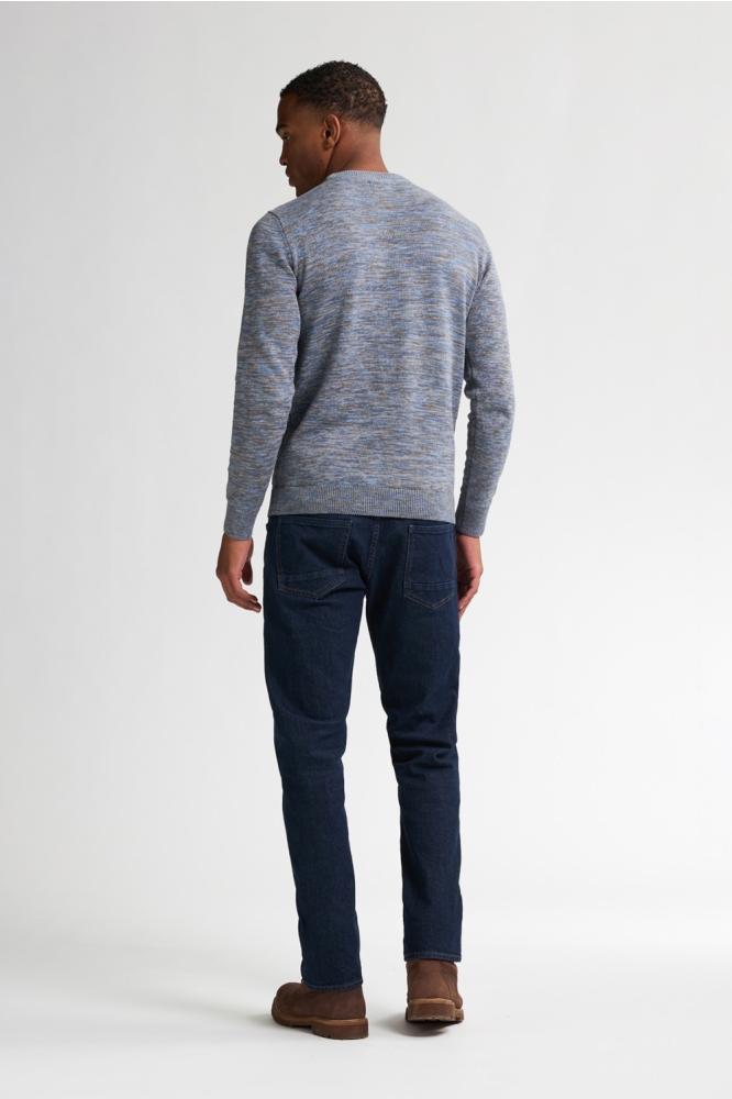 Petrol Industries blauwe heren trui | Model achteraanzicht
