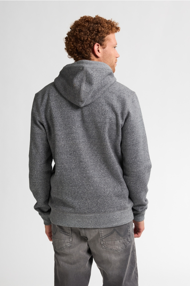 Petrol Industries grijze heren vest | Model achteraanzicht