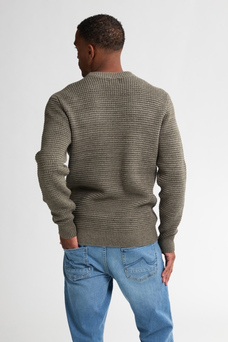 Petrol Industries groene heren trui | Model achteraanzicht