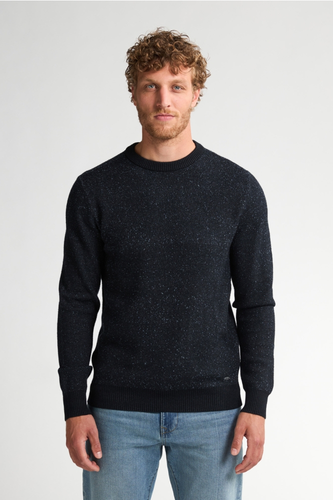 Petrol Industries blauwe heren trui | Model vooraanzicht