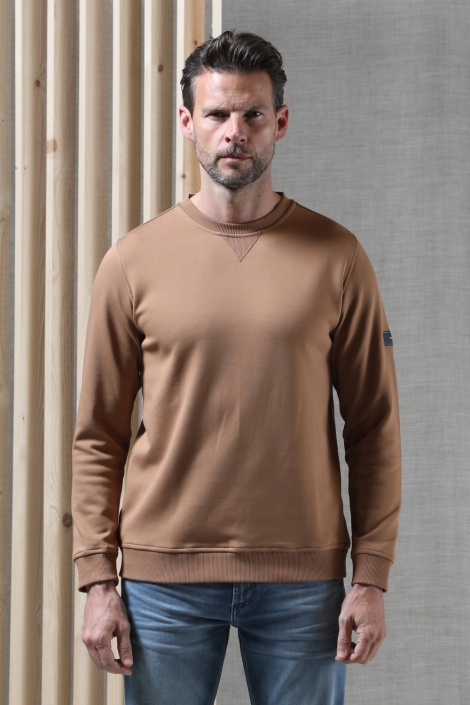 Gabbiano camel heren sweater | Model vooraanzicht