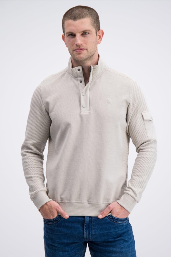 Gabbiano beige heren trui | Model vooraanzicht