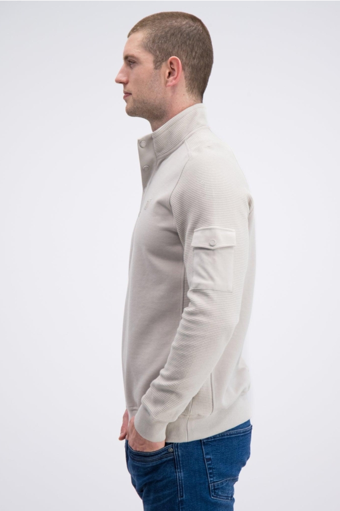 Gabbiano beige heren trui | Model zijaanzicht