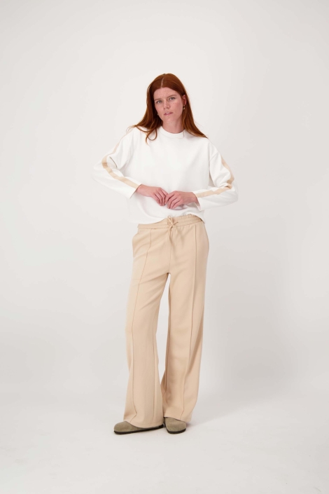 Zusss beige dames sweater | Model