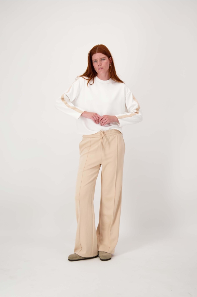 Zusss beige dames sweater | Model