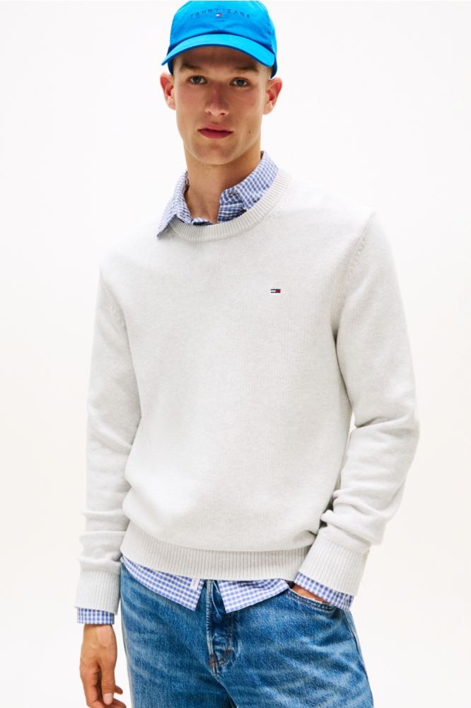 Tommy Jeans grijze heren trui | Model vooraanzicht