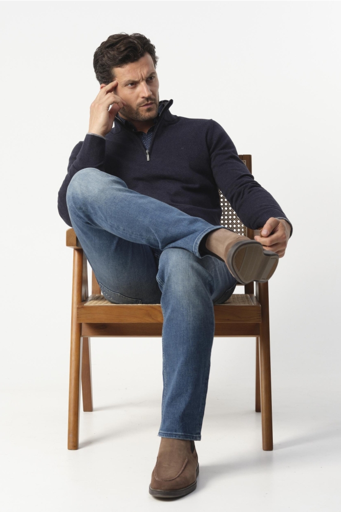 Campbell blauwe heren trui | Model