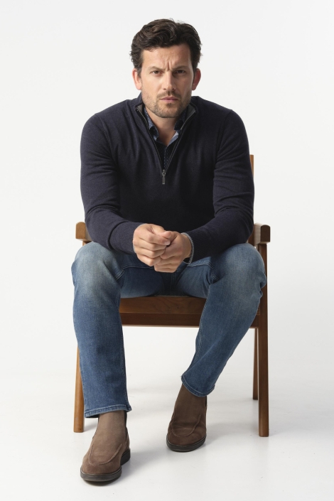 Campbell blauwe heren trui | Model