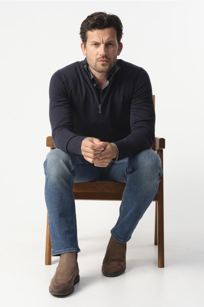 Campbell blauwe heren trui | Model