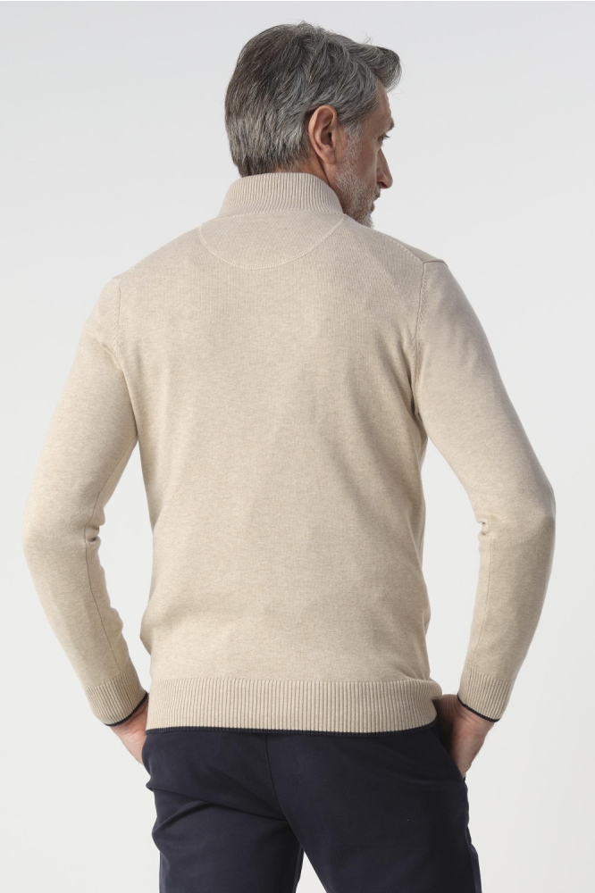 Campbell beige heren trui | Model achteraanzicht