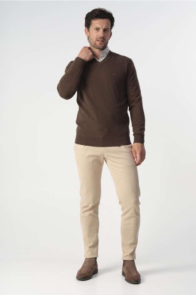 Campbell bruine heren trui | Model