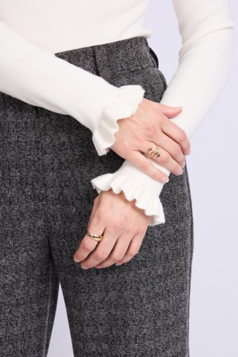 C&S The Label beige dames trui | Close up