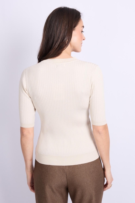 C&S The Label beige dames t-shirt | Model achteraanzicht