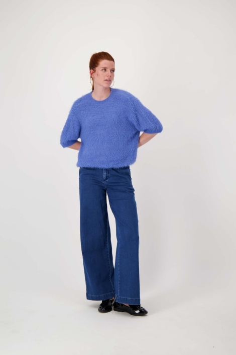 Zusss blauwe dames trui | Model