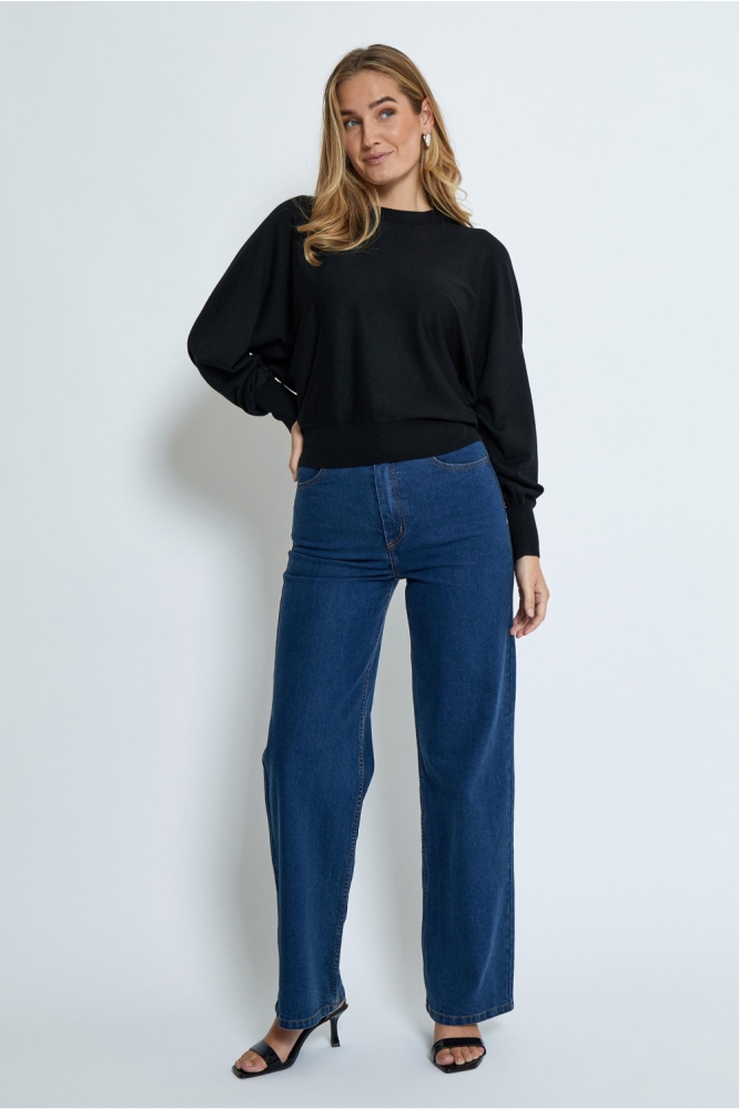 Minus zwarte dames trui | Model