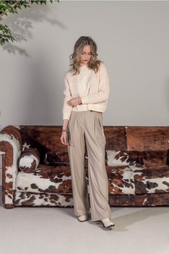 I-coni-K ecru dames trui | Model