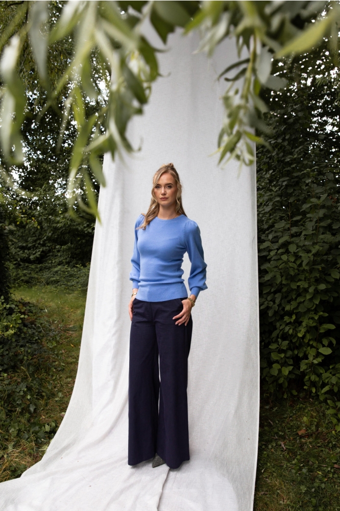I-coni-K blauwe dames trui | Model