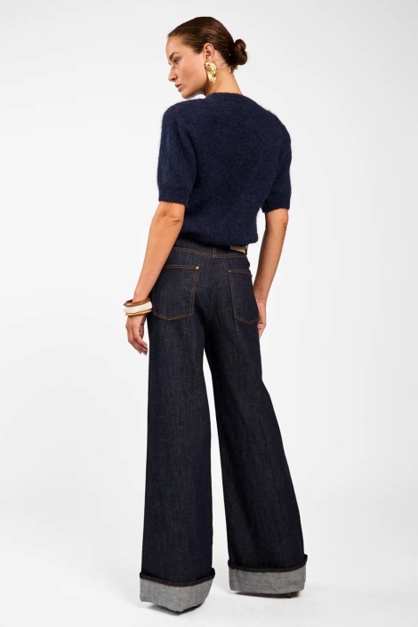 Aaiko blauwe dames trui | Model achteraanzicht