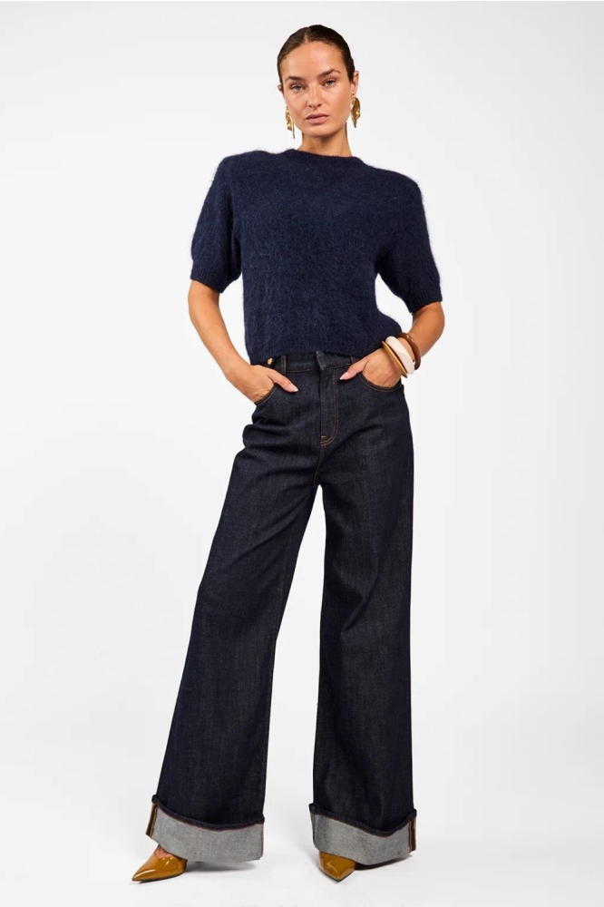 Aaiko blauwe dames trui | Model