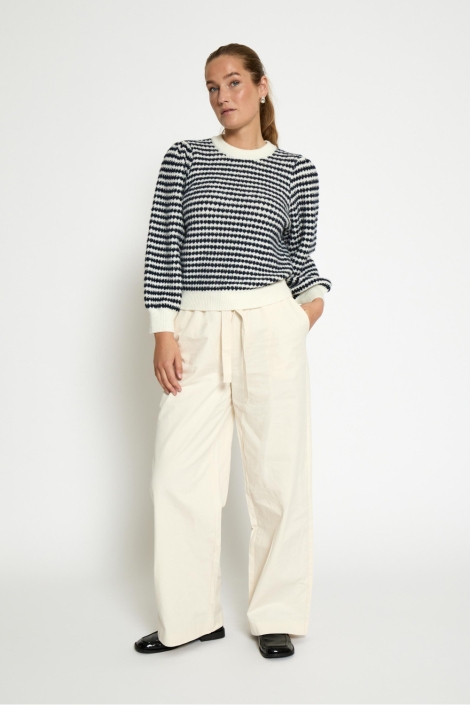 Peppercorn blauwe dames trui | Model