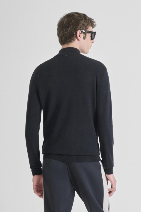 Antony Morato blauwe heren trui | Model achteraanzicht