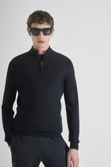 Antony Morato blauwe heren trui | Model vooraanzicht