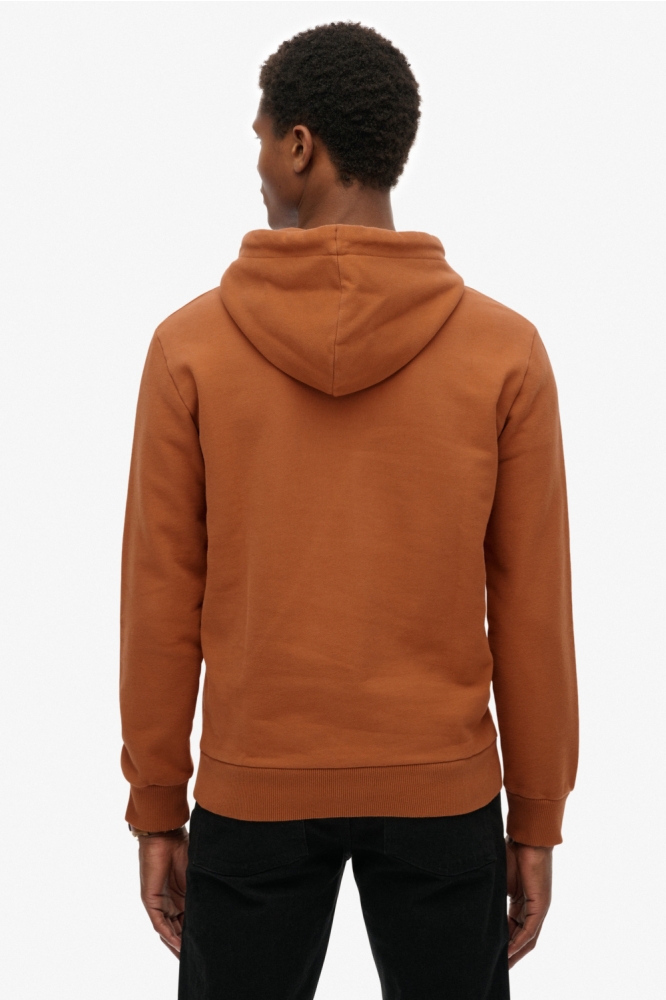 Superdry camel heren sweater | Model achteraanzicht