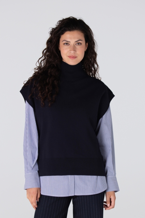 Juffrouw Jansen blauwe dames trui | Model vooraanzicht