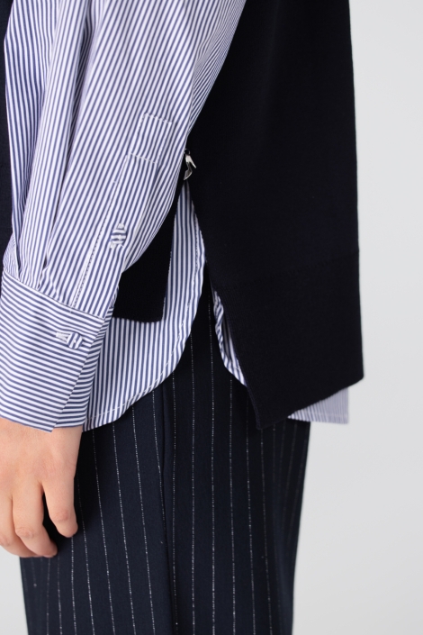 Juffrouw Jansen blauwe dames trui | Close up