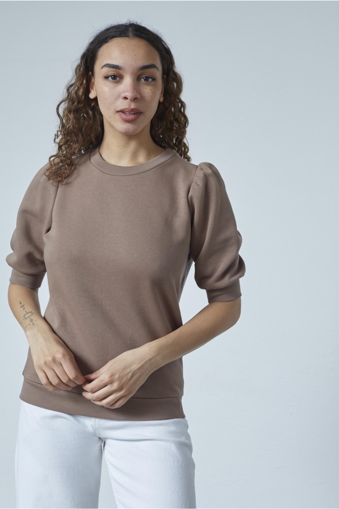 SisterS point bruine dames sweater | Model vooraanzicht