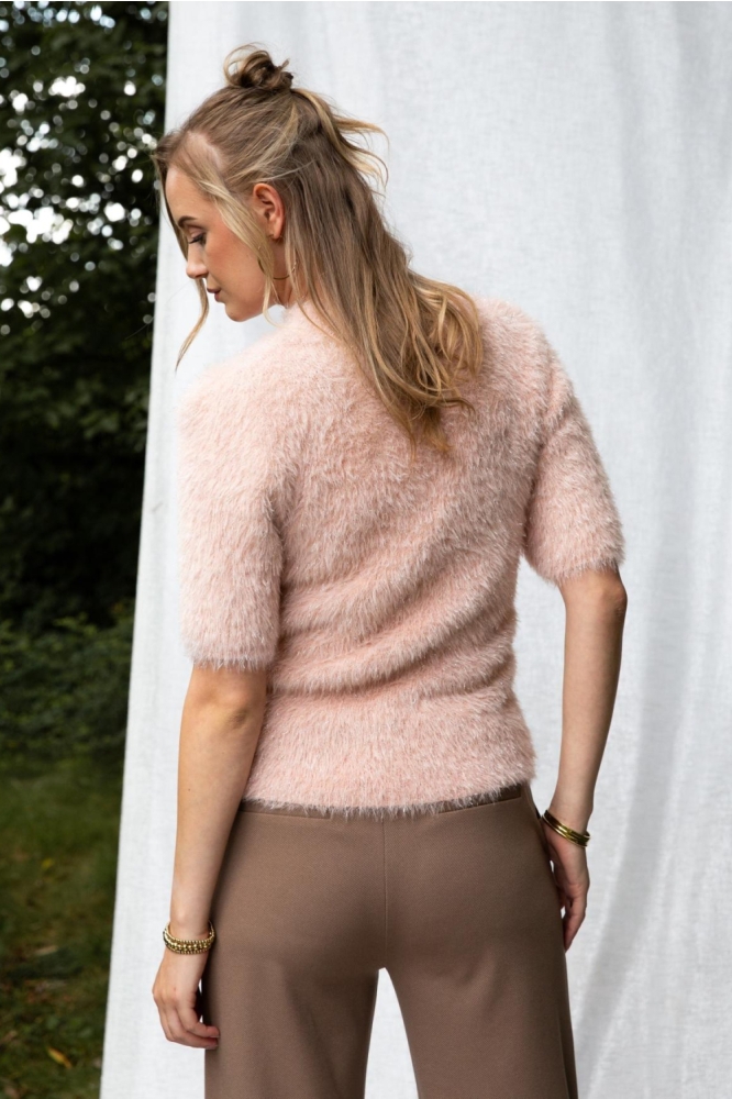 I-coni-K roze dames trui | Model achteraanzicht