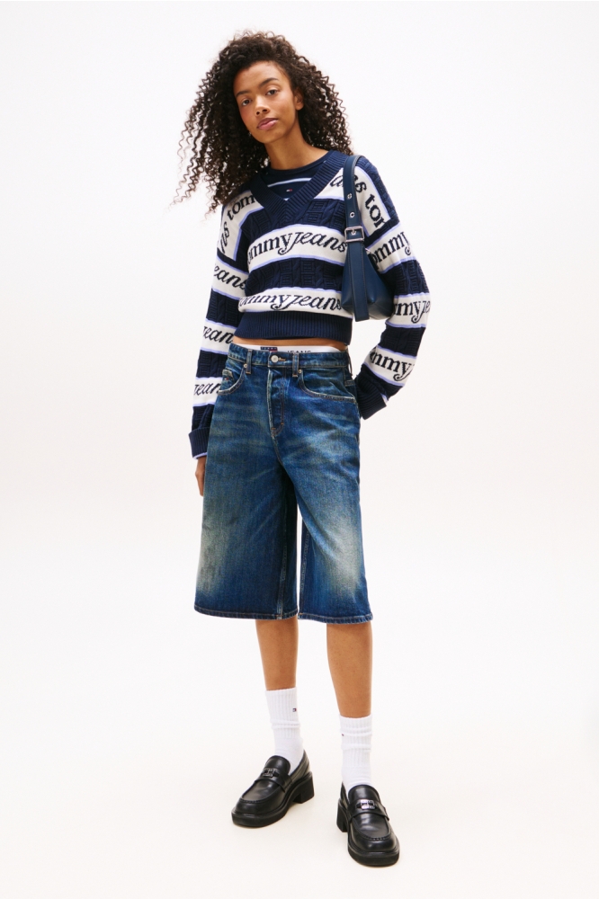 Tommy Jeans blauwe dames trui | Model