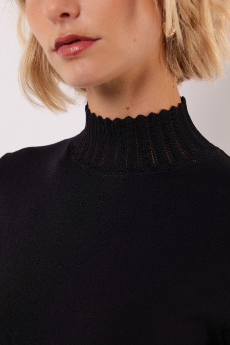 Fluresk zwarte dames sweater | Close up