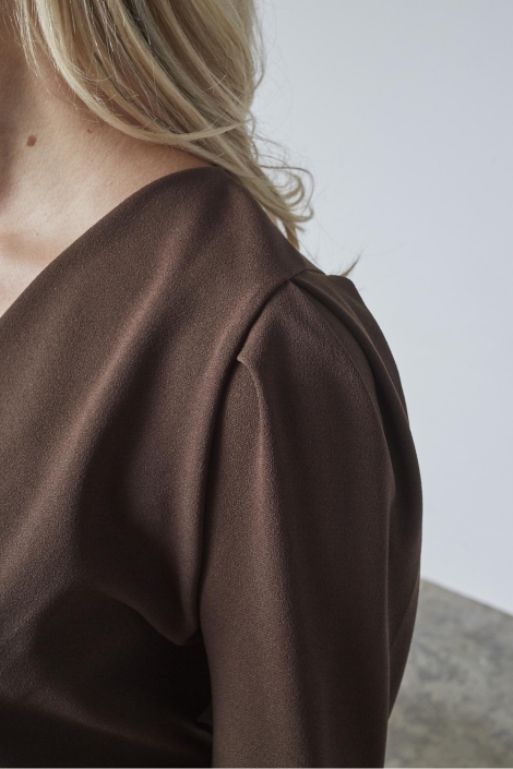 SisterS point bruine dames t-shirt | Close up