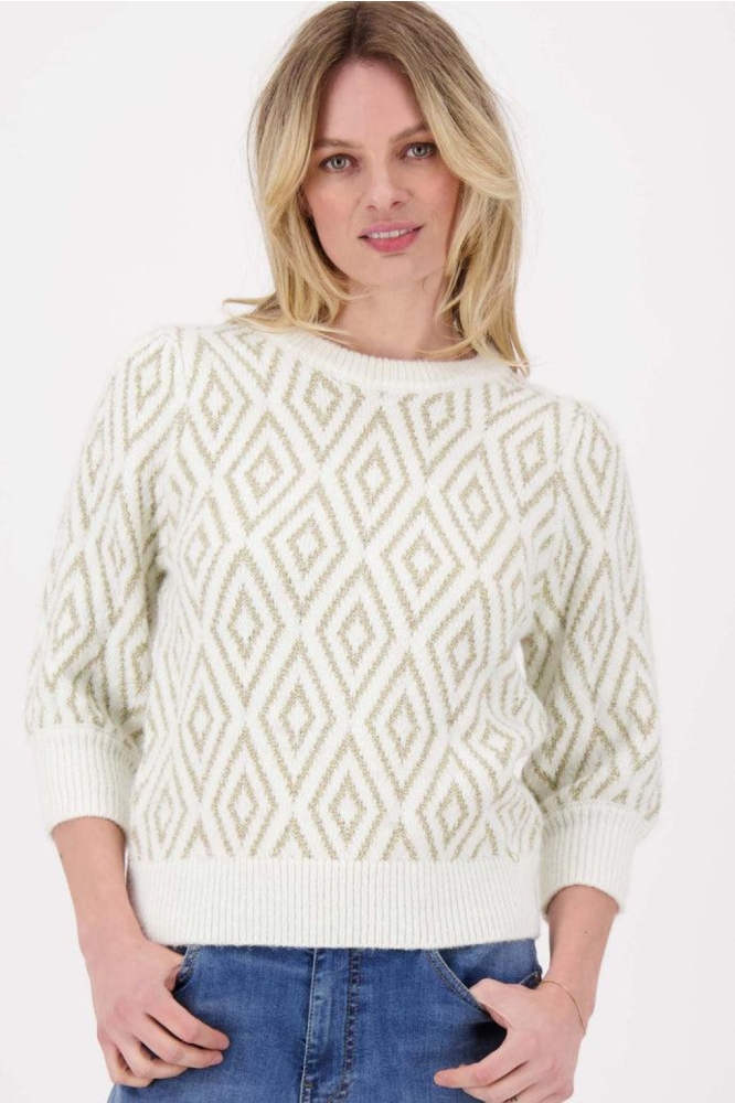 Zusss beige dames trui | Model vooraanzicht