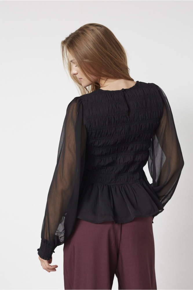 SisterS point zwarte dames blouse | Model achteraanzicht