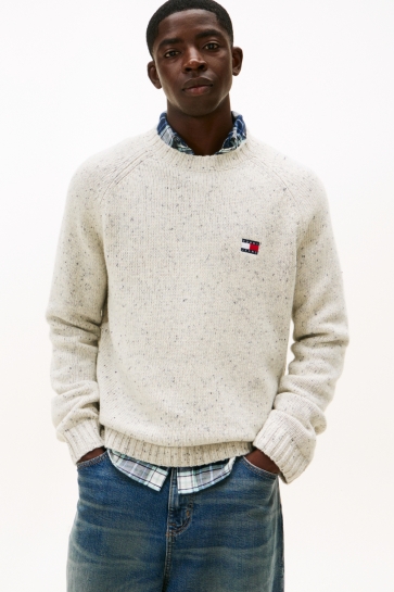 Tommy Jeans TJM REG BADGE SWEATER DM0DM22353 YBH ANCIENT WHITE