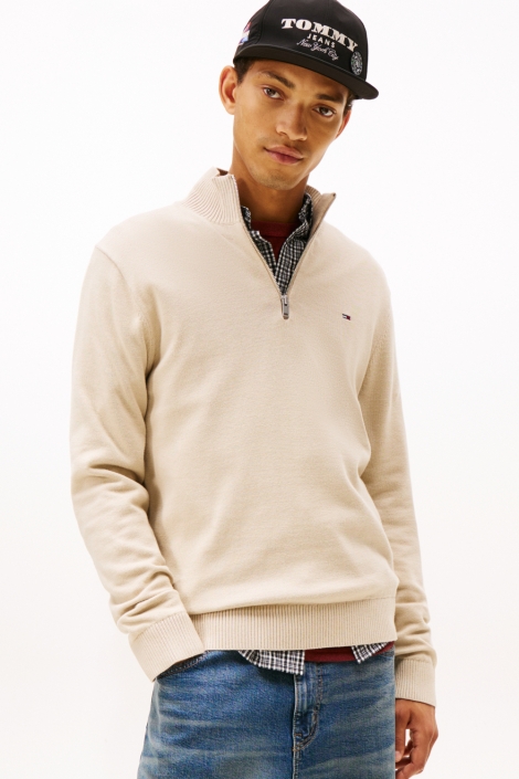Tommy Jeans zand heren trui | Model vooraanzicht