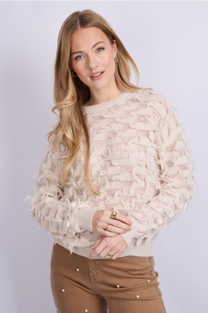 C&S The Label beige dames trui | Model vooraanzicht