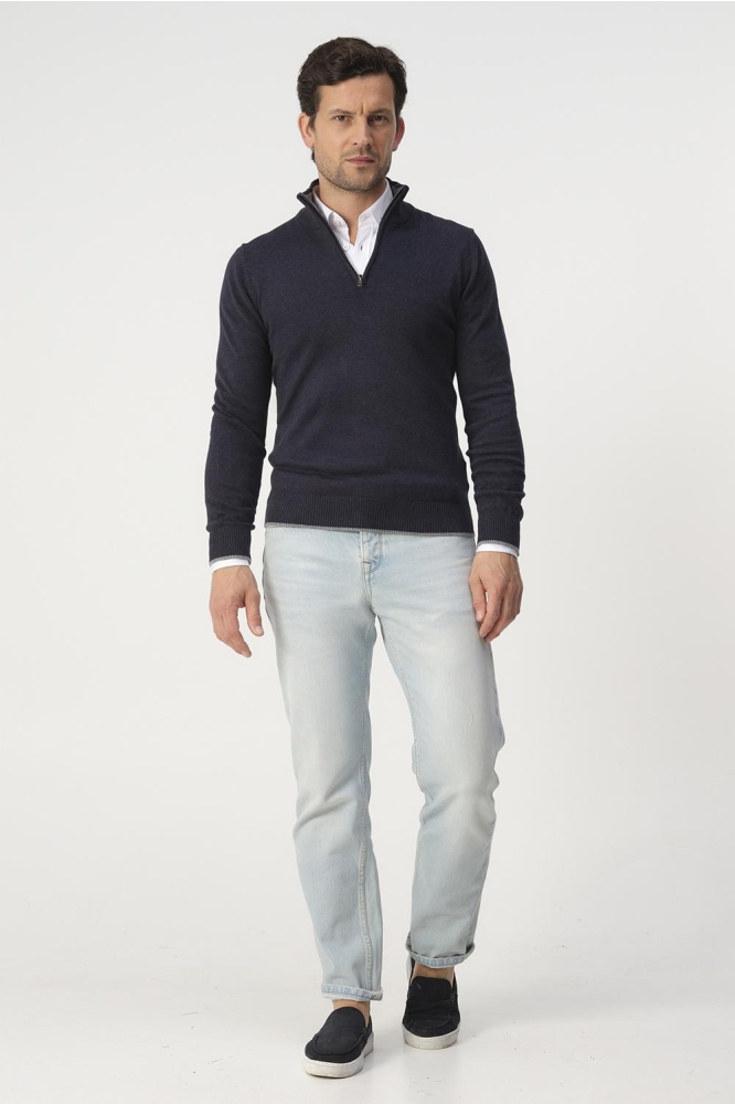 Campbell blauwe heren trui | Model