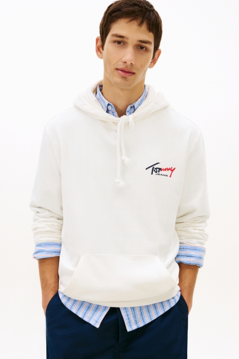 Tommy Jeans witte heren sweater | Model vooraanzicht