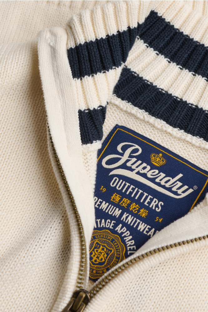 Superdry beige heren trui | Close up