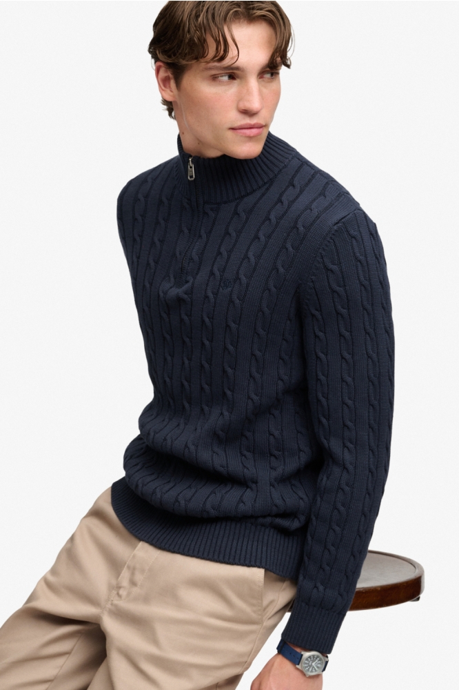 Superdry blauwe heren trui | Model vooraanzicht
