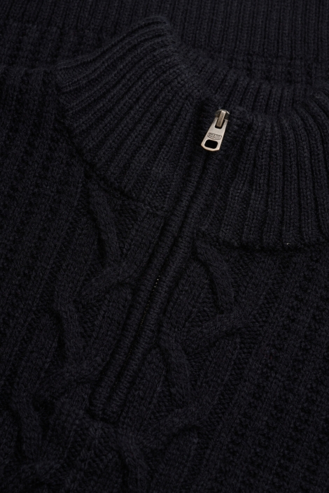 Superdry blauwe heren trui | Close up