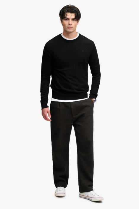 Superdry zwarte heren trui | Model