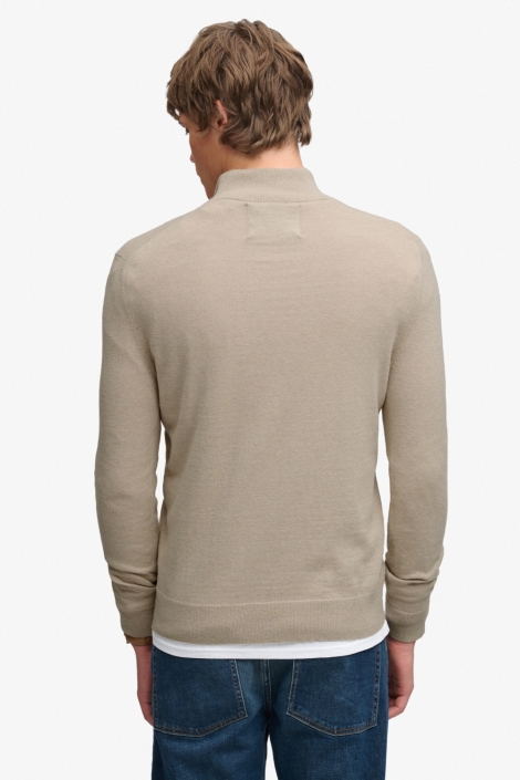 Superdry beige heren trui | Model achteraanzicht