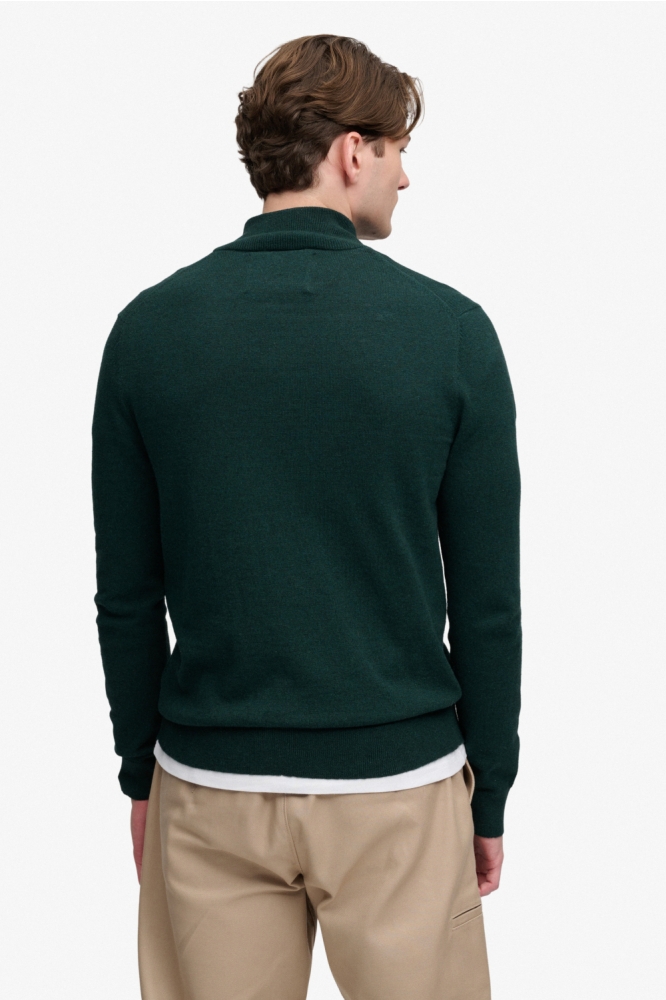Superdry groene heren trui | Model achteraanzicht