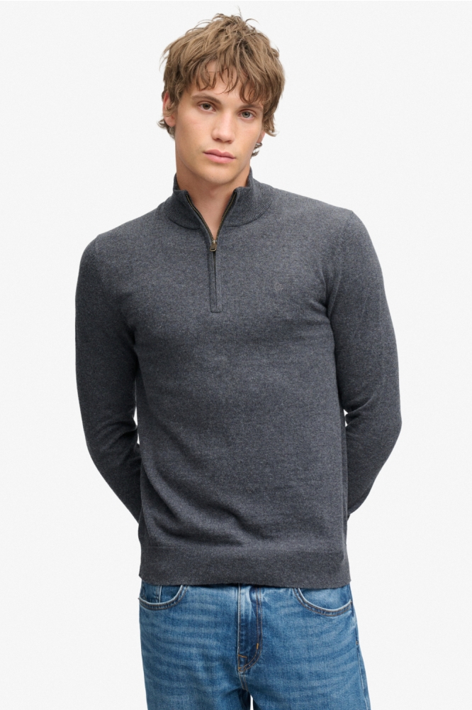 Superdry grijze heren trui | Model vooraanzicht