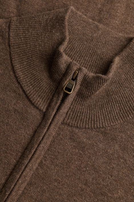 Superdry bruine heren trui | Close up