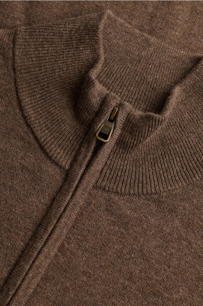 Superdry bruine heren trui | Close up